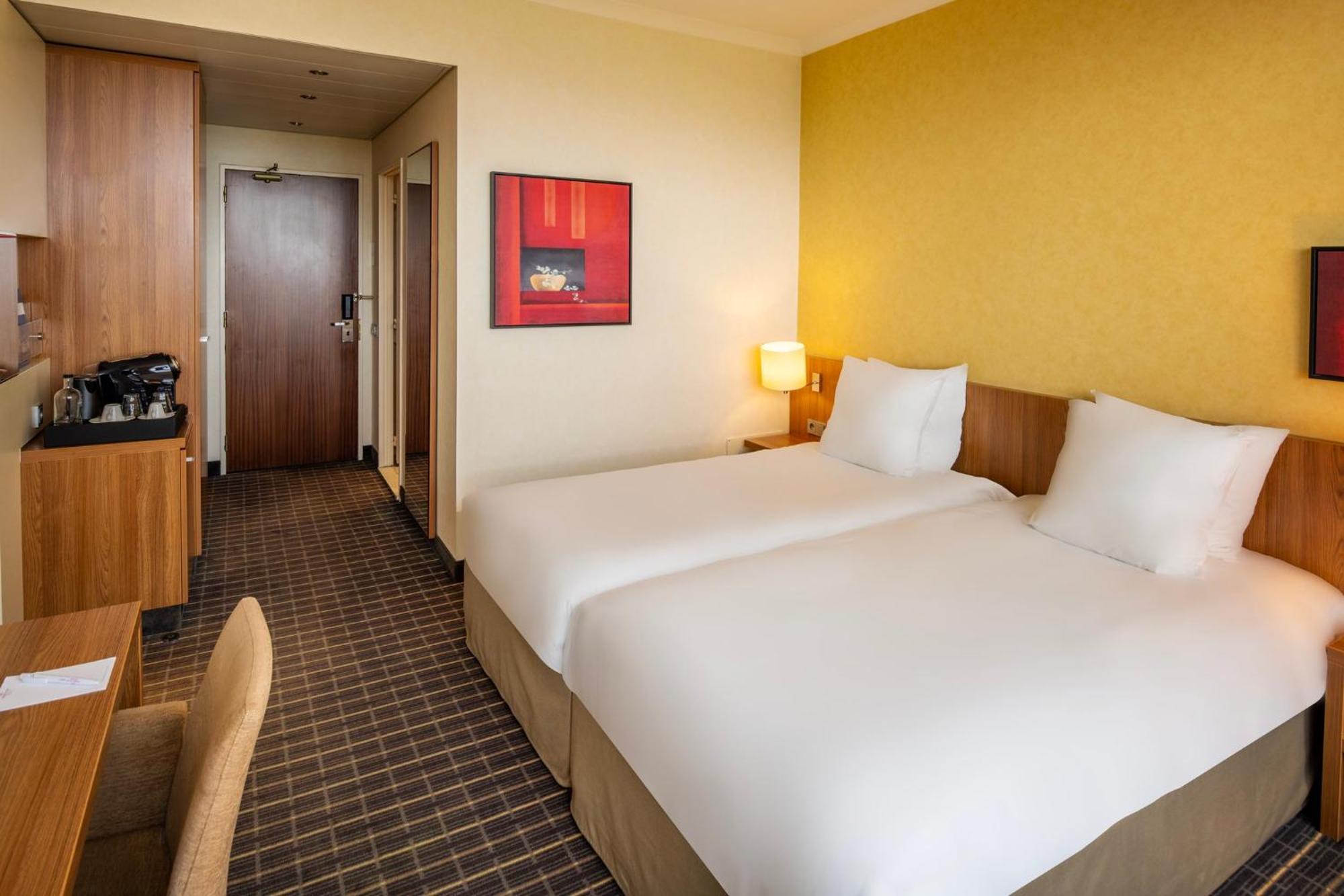 Standard Room,1580272969:JPEG